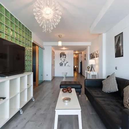 Seafront Sagasta Apartment *